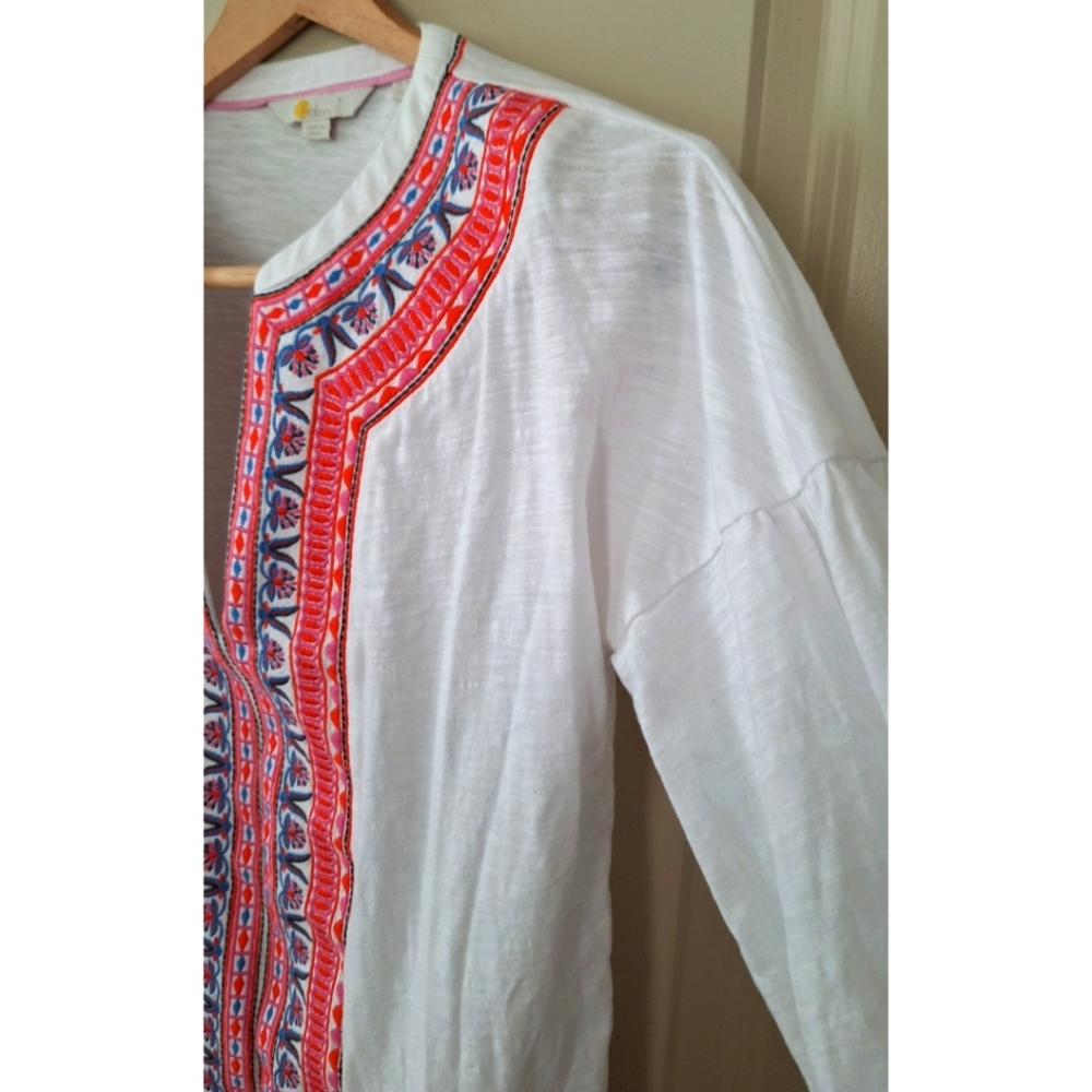 Boden | Embroidered V-Parth Boho Top Blouse - Picture 5 of 16